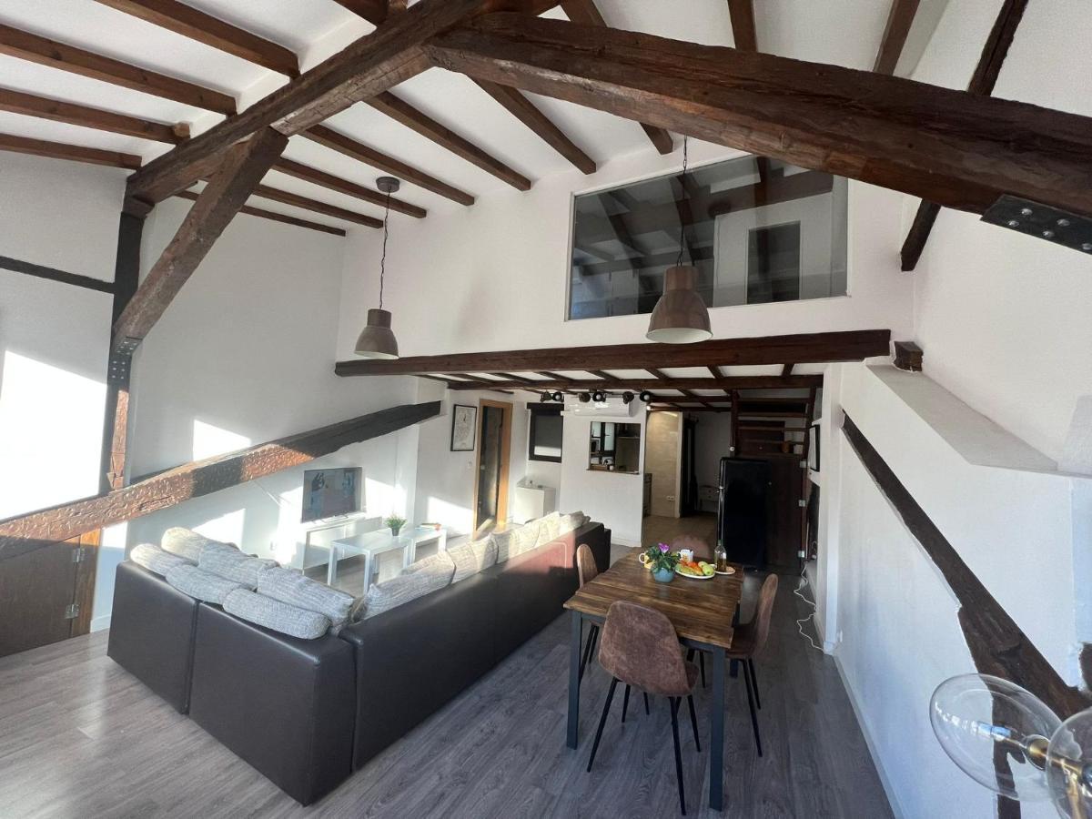 Апартаменты Old Town Loft - Cathedral Views. Логроньо Экстерьер фото
