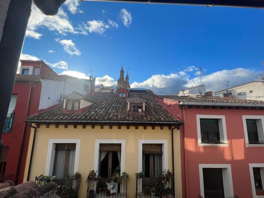 Апартаменты Old Town Loft - Cathedral Views. Логроньо Экстерьер фото